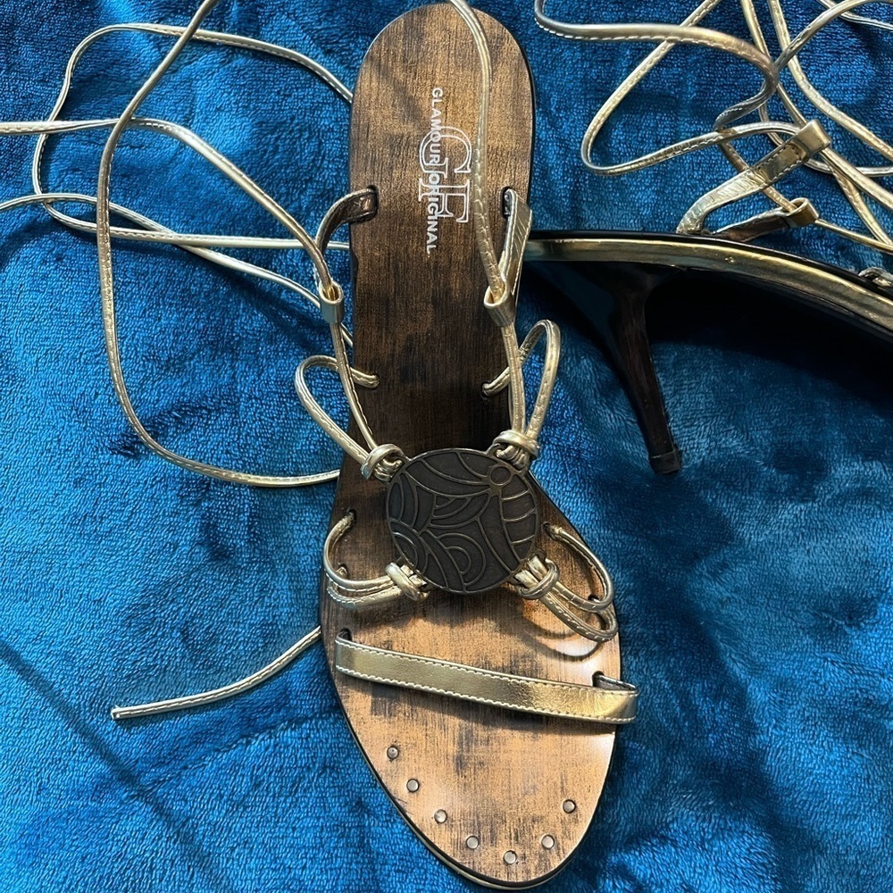 Sandals by Glamour Original! Lace up/wrap around the leg. Gold color! - Picture 3 of 14